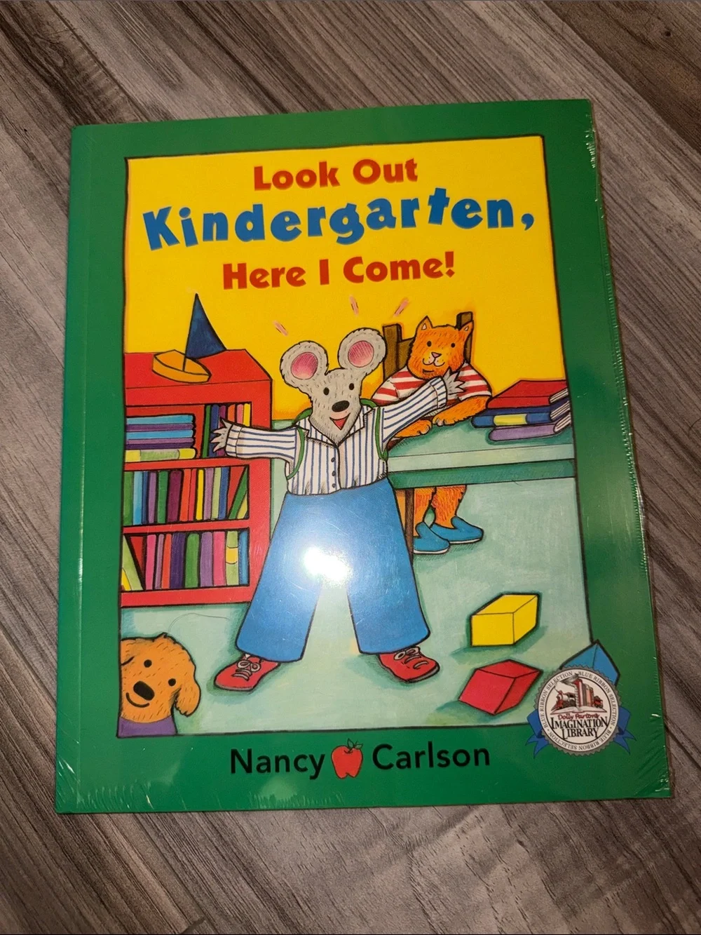 Look Out Kindergarten, Here I Come! by Nancy Carlson ~ Welcome Back to School!